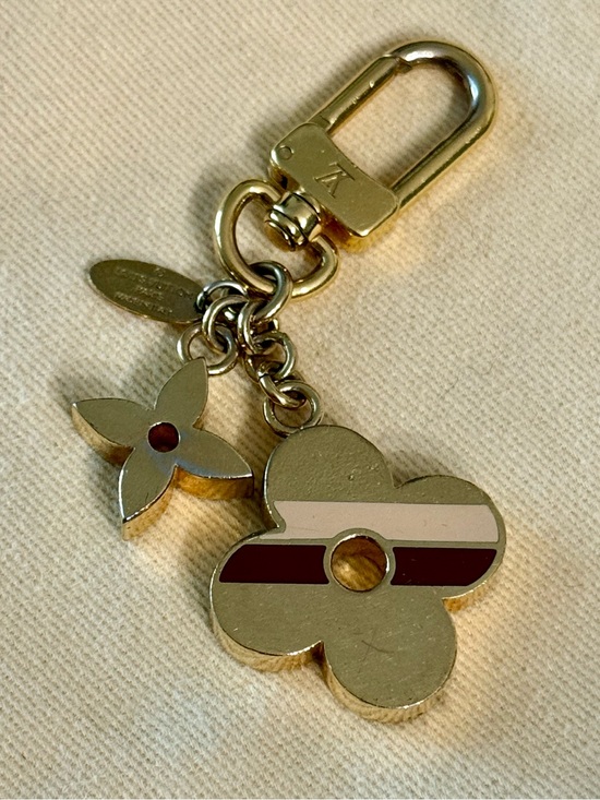 Louis Vuitton Accessories - Louis Vuitton Gold-Tone Monogram Flower Key Chain or Bag Charm